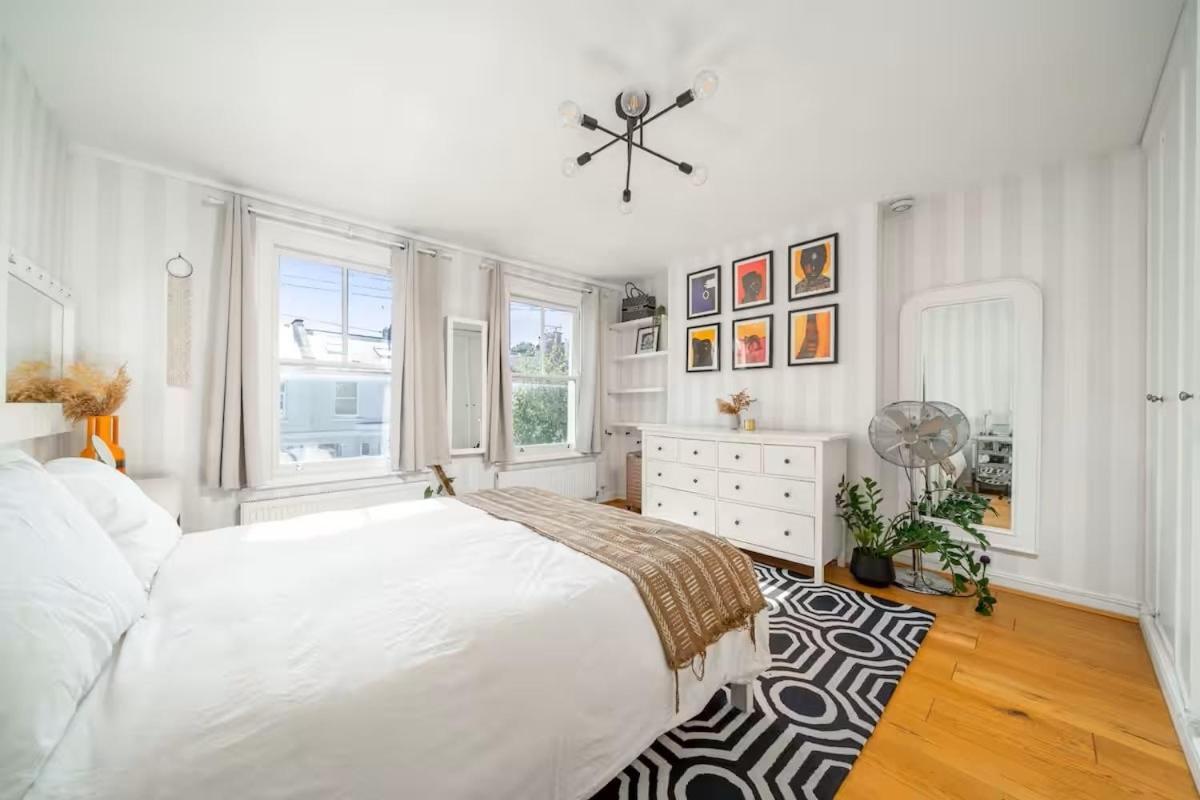 Charming Home In Shepherds Bush Лондон Экстерьер фото